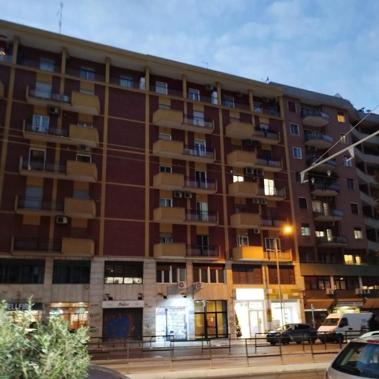 ATMOSFERE SUL VIALE - holiday home in Bari - Appartamento con 1 Camera da Letto - 13