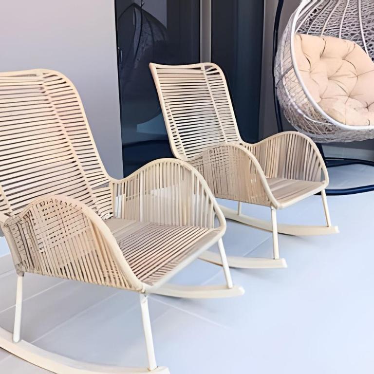 “Luxury Top Floor with Direct Beach Access” - One-Bedroom Apartment with Balcony - 65