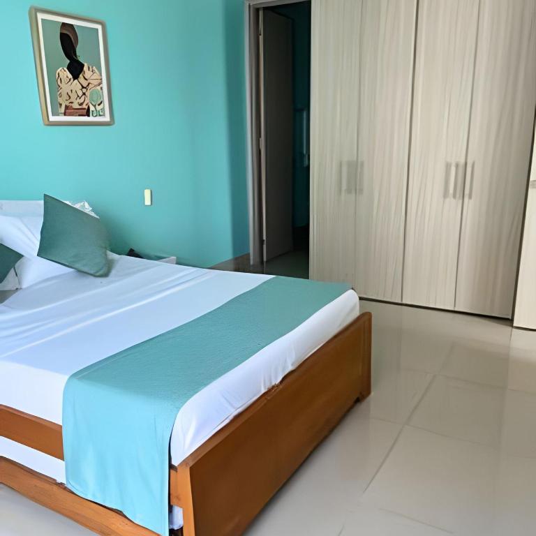 Coastal Charm with Mesmerizing Seaside Views - Apartment - 4