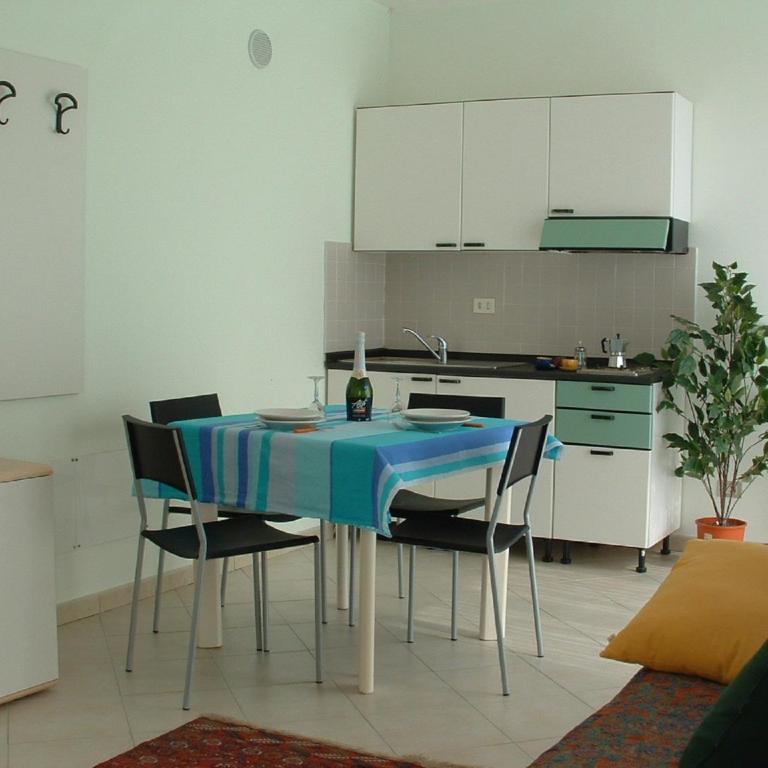 Residence Tre Ponti - Appartamento con 1 Camera da Letto (4 Adulti) - 2