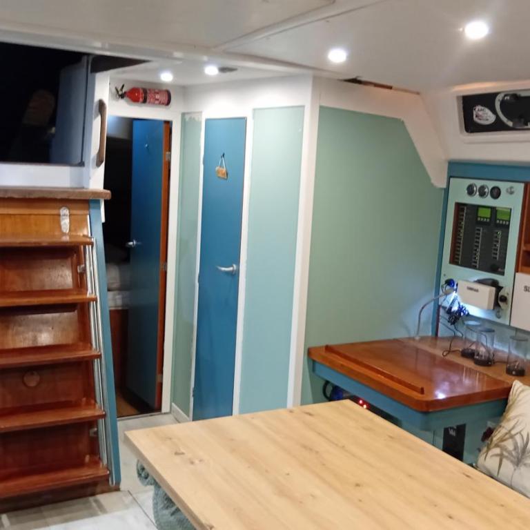 LUNA BAY, voilier 3 cabines 2 sdb en ville - Mobile Home - 9