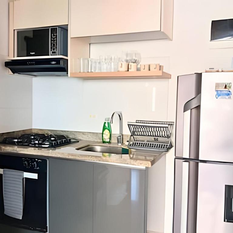 Charming Apt, Meters from Beach, Ideal Area - One-Bedroom Apartment - Sea Side - 34