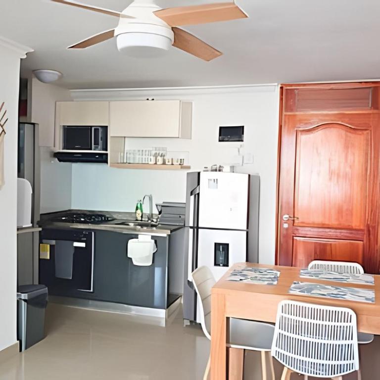 Charming Apt, Meters from Beach, Ideal Area - One-Bedroom Apartment - Sea Side - 37