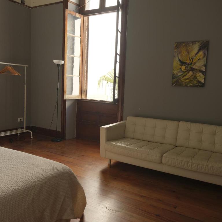 Comfortable Room in Historic Casa Quesada Shared House - Habitación Doble Grande - 4