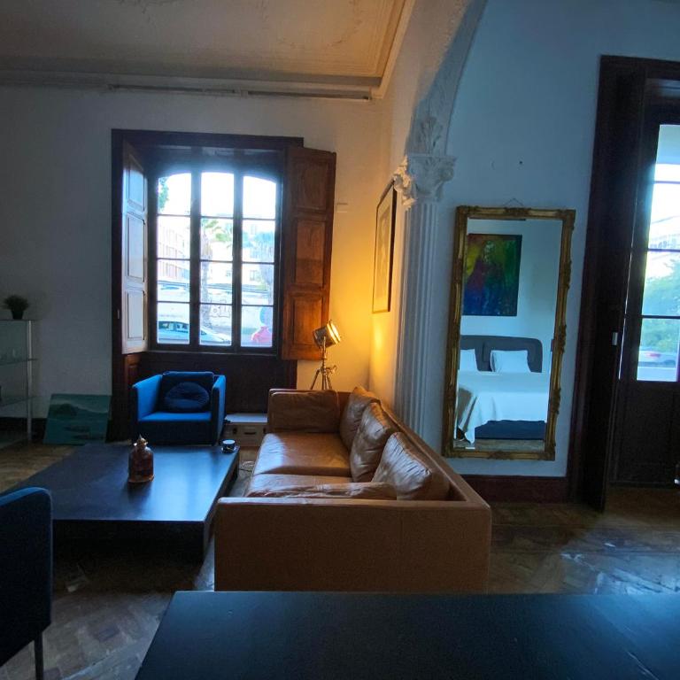Comfortable Room in Historic Casa Quesada Shared House - Suite - 5