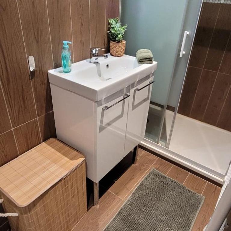 Les Volets Bleus - Au Calme avec petit Jardin et Patio - 3 appartements - Appartement 1 Chambre - 6