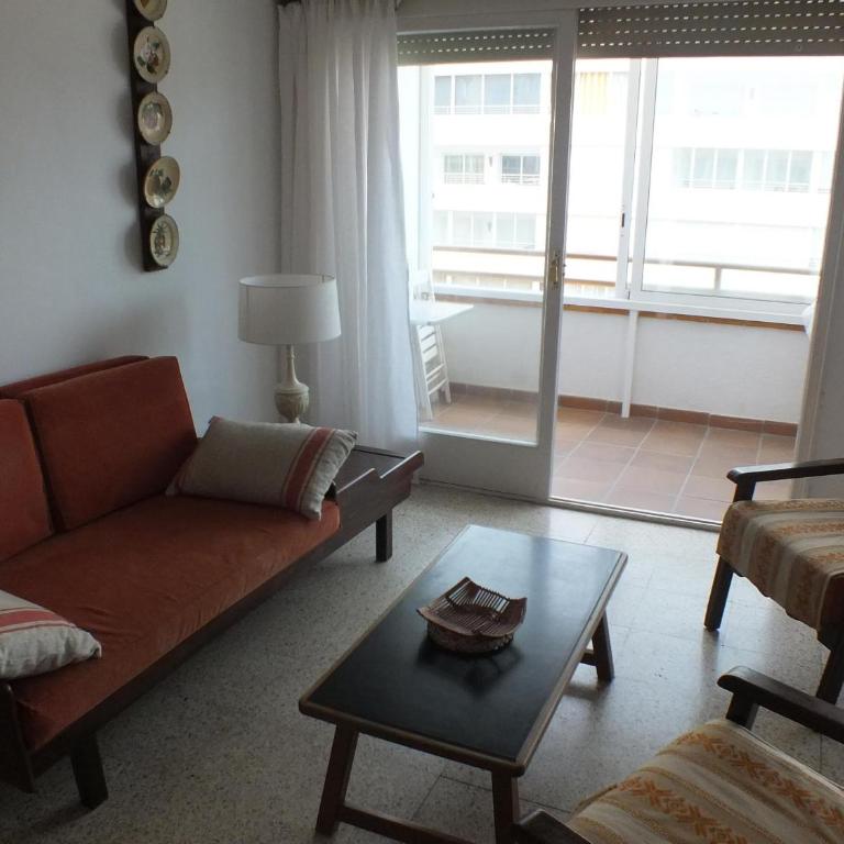 Apartamento en Roses: Terraza, Piscina, 6 Pers. - ES-204-74 - Apartment - 3