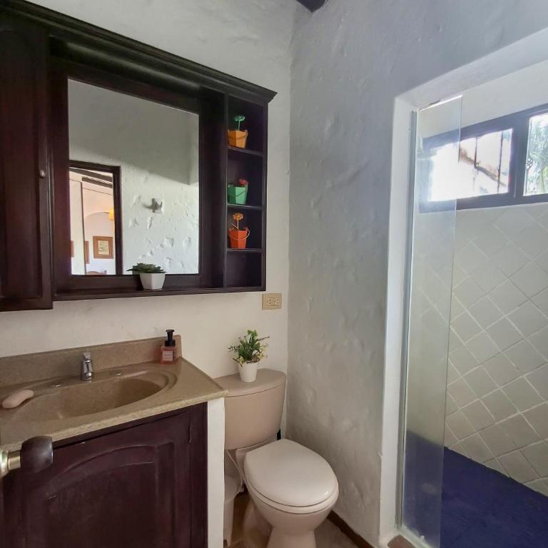 Alojamiento campestre Juanita Bonita - Habitación Familiar con baño privado - 11