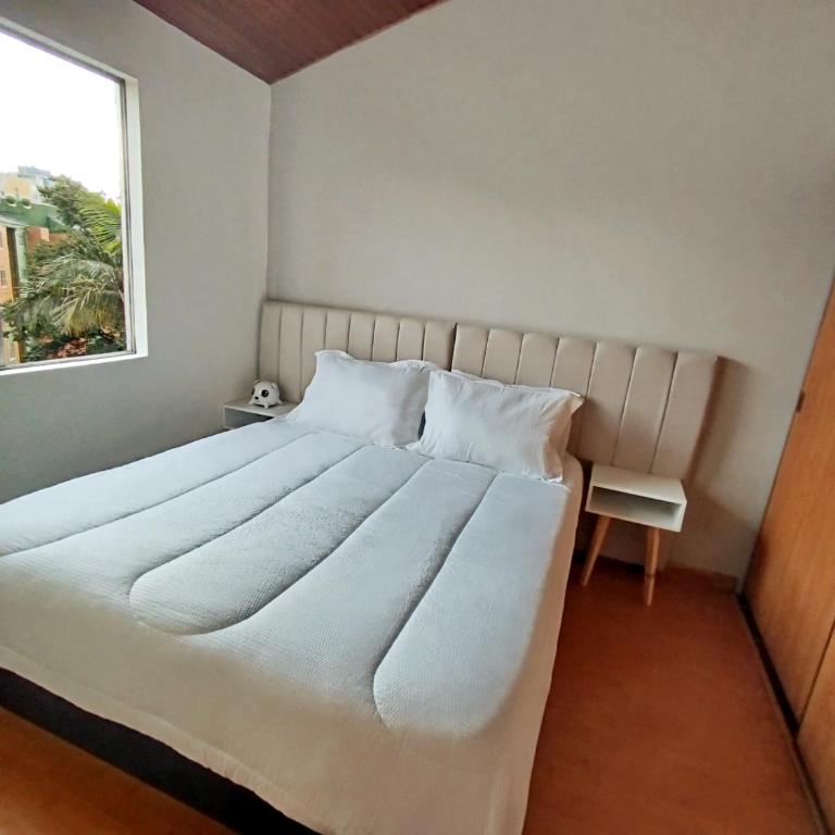 Apartamento cerca al aeropuerto - Habitación Doble con baño privado - 3