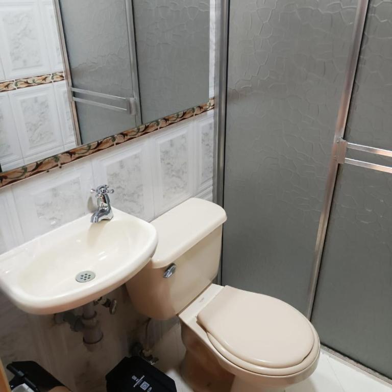 Hotel Golden 70 - Standard Double Room - 7