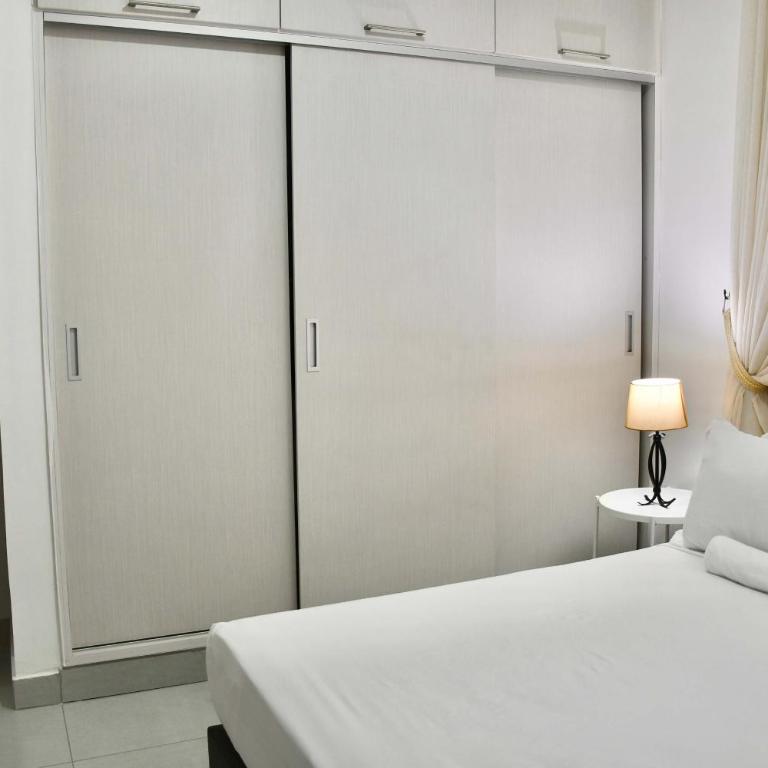 Azure apartahotel - Two-Bedroom Deluxe Apartment - 18