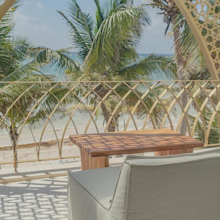 Sana Tulum Beachfront Boutique Hotel - Oceanfront Terrace Suite - 2