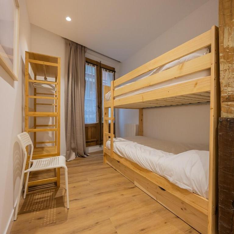 Plaza Nueva AC by Staynnapartments - Three-Bedroom Apartment - 5