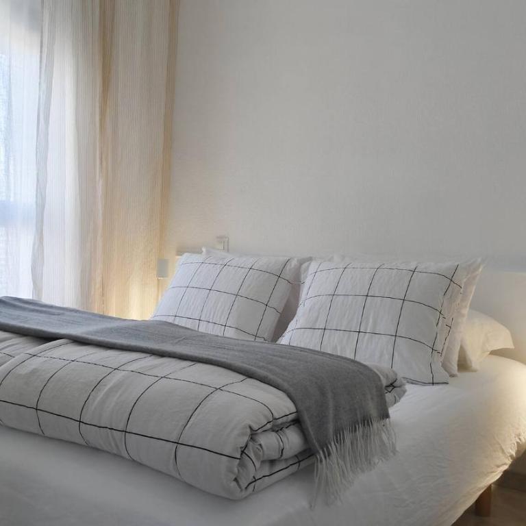 Iguazu - 1 Bedroom apartment close to Yumbo - One-Bedroom Apartment - 4