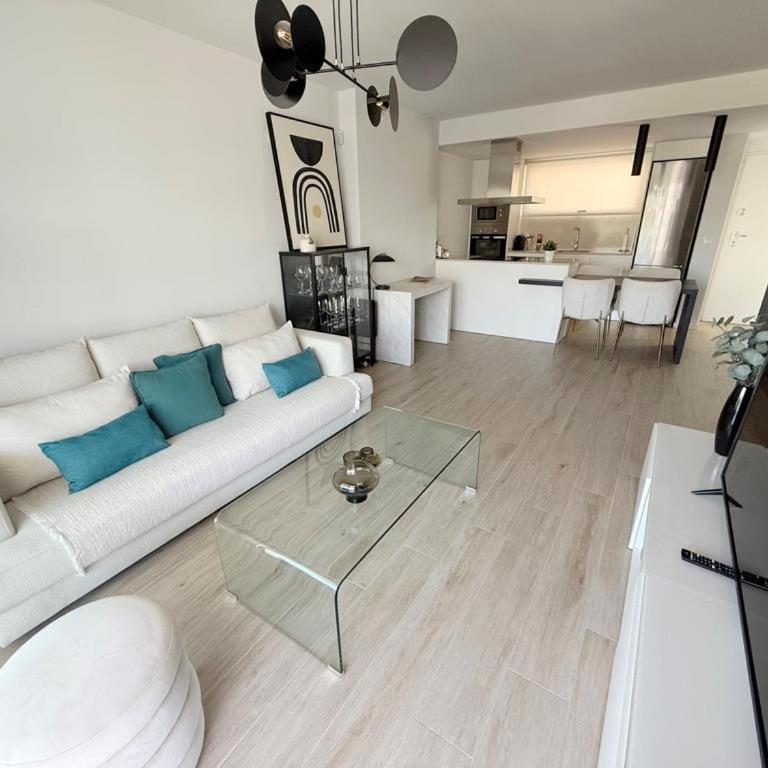 Marina Real 86 by homeprive - Apartamento - 17