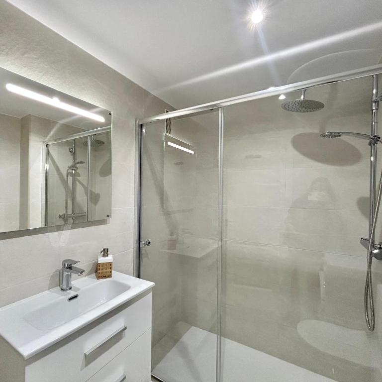 Marbella Beachside Apartment - 1 Min Walk to beach - Apartamento de 1 dormitorio - 3