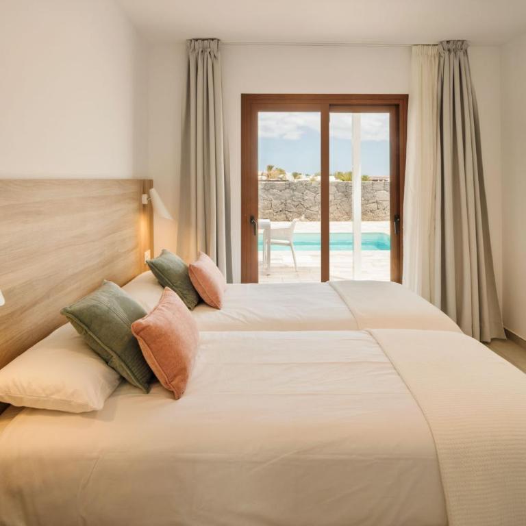 Domus Vulcani Ramagua - Three-Bedroom Villa - 4