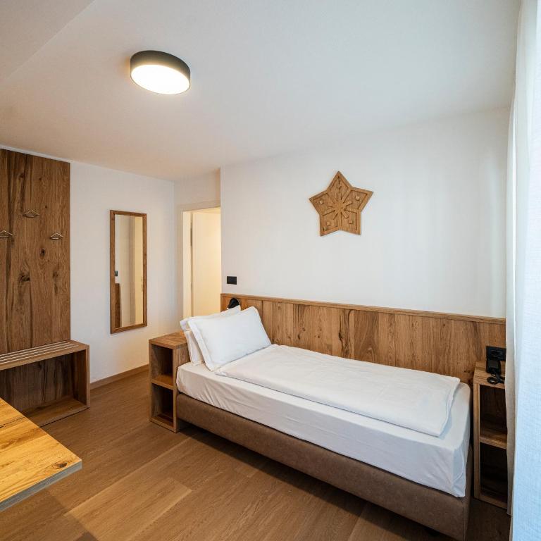 Residence Contrin - Appartamento con 2 Camere da Letto e Balcone - 9
