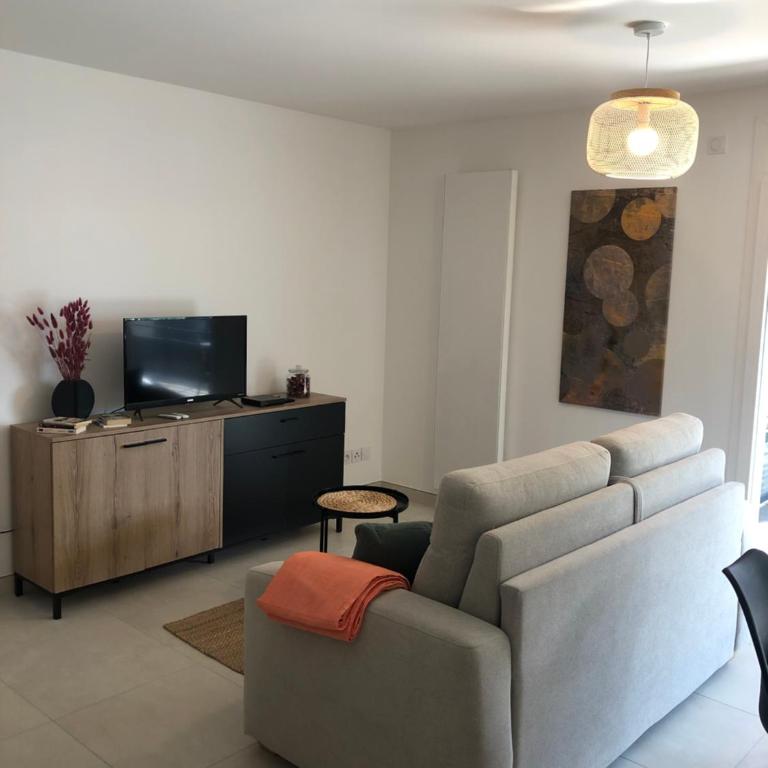 Appartement T2 46 m2 O'Lac proche du lac 1 chambre parking terrasse - Appartamento con 2 Camere da Letto - 2