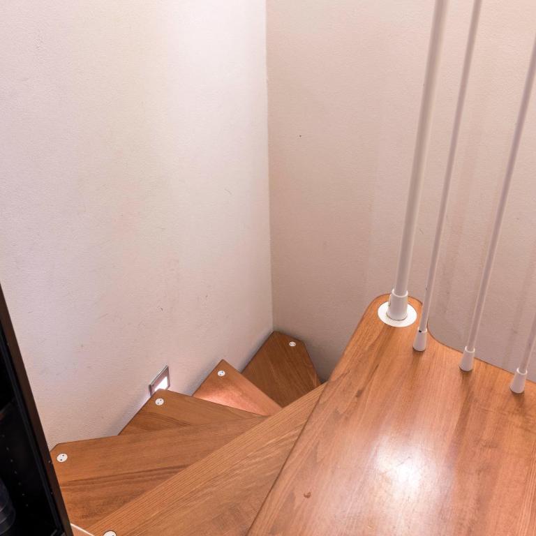 Santa Croce Cozy Duplex - One-Bedroom Apartment - 9