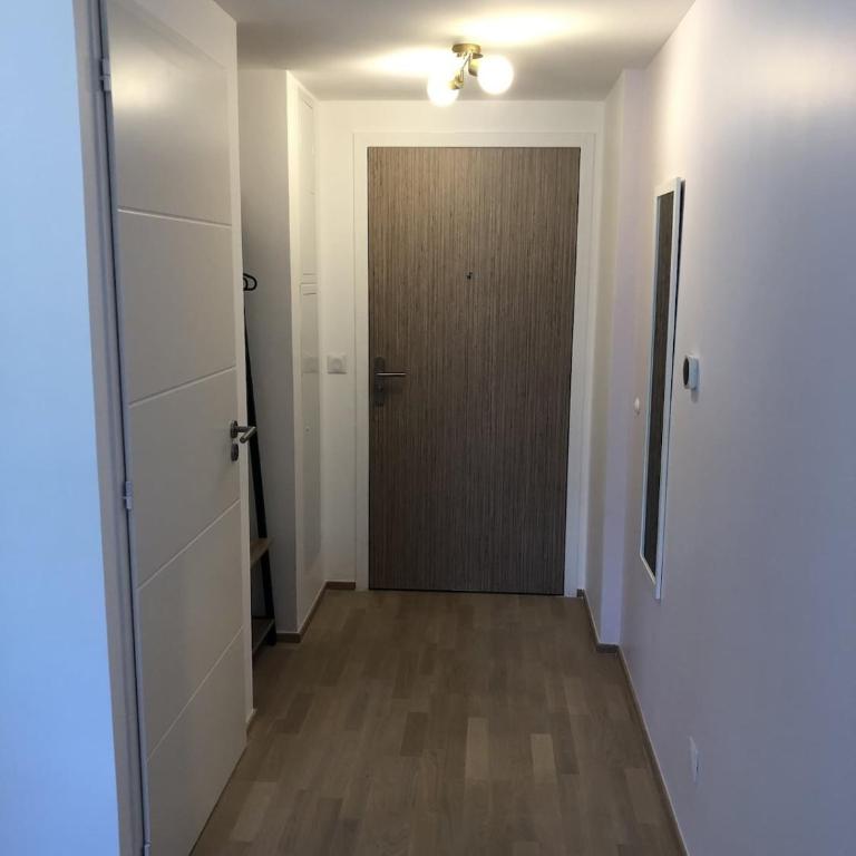 Appartement T2 48 m2 le Cliper B proche du lac, 1 chambre garage terrasse - Apartamento de 2 dormitorios - 12