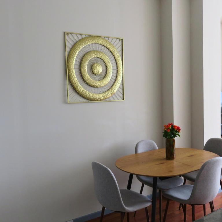 Appartement rénové 2 chambres 55m2 Parking Privé et Wifi - Apartment - 10