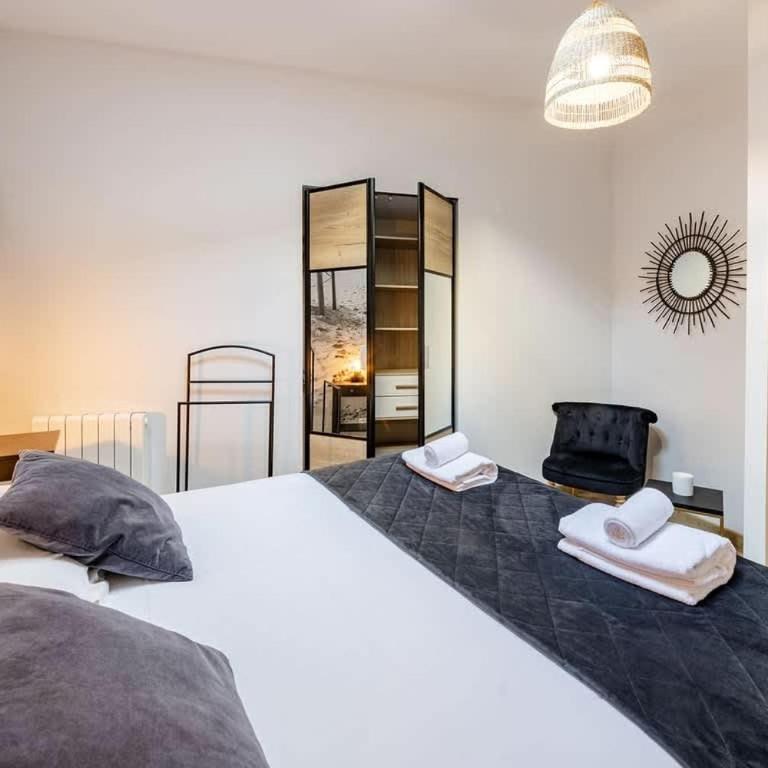 L'Atelier - Plage à 50m et Remparts à 500m - Apartment - 9