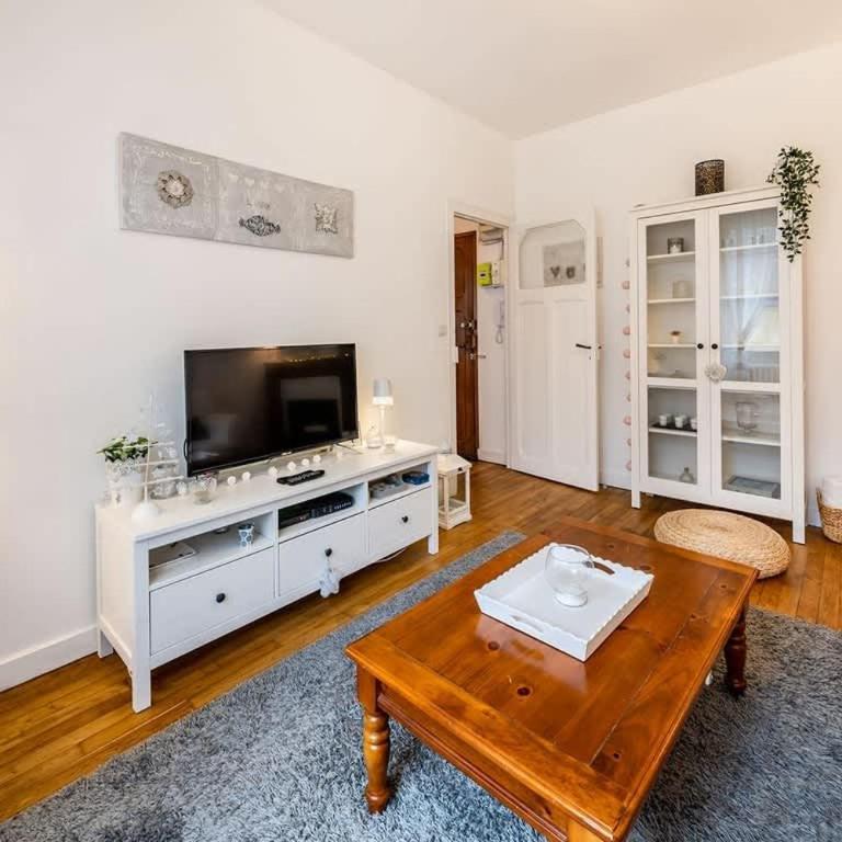 L'Aparté, bel appartement lumineux avec 1 chambre - Apartamento de 1 dormitorio - 3