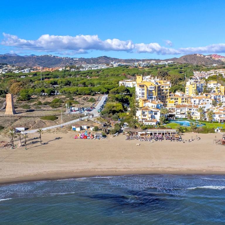 Espectacular estudio en Puerto Cabopino RECIEN REFORMADO - Apartamento de 1 dormitorio - 25