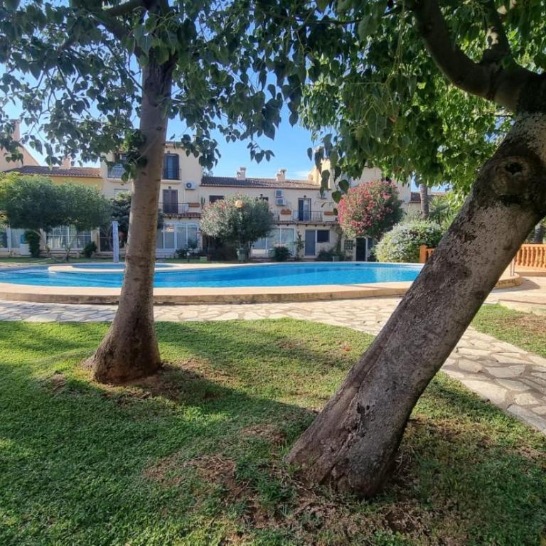 Charming house with pool, not far from beaches, mountain and city - Casa de 3 dormitorios - 13