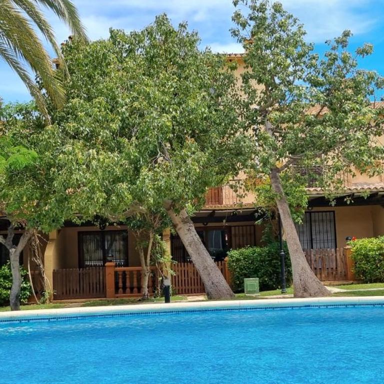 Charming house with pool, not far from beaches, mountain and city - Casa de 3 dormitorios - 14