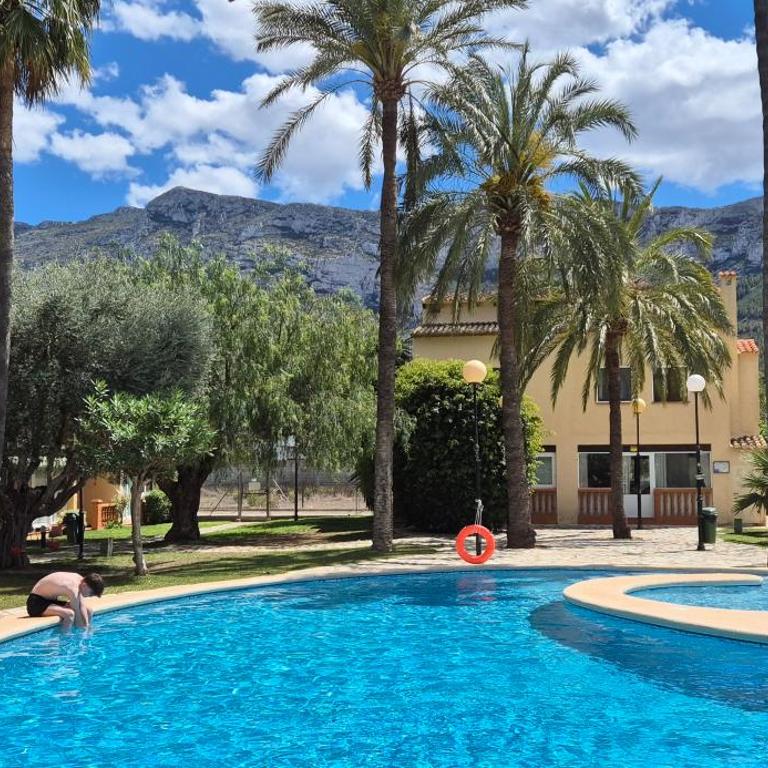 Charming house with pool, not far from beaches, mountain and city - Casa de 3 dormitorios - 15