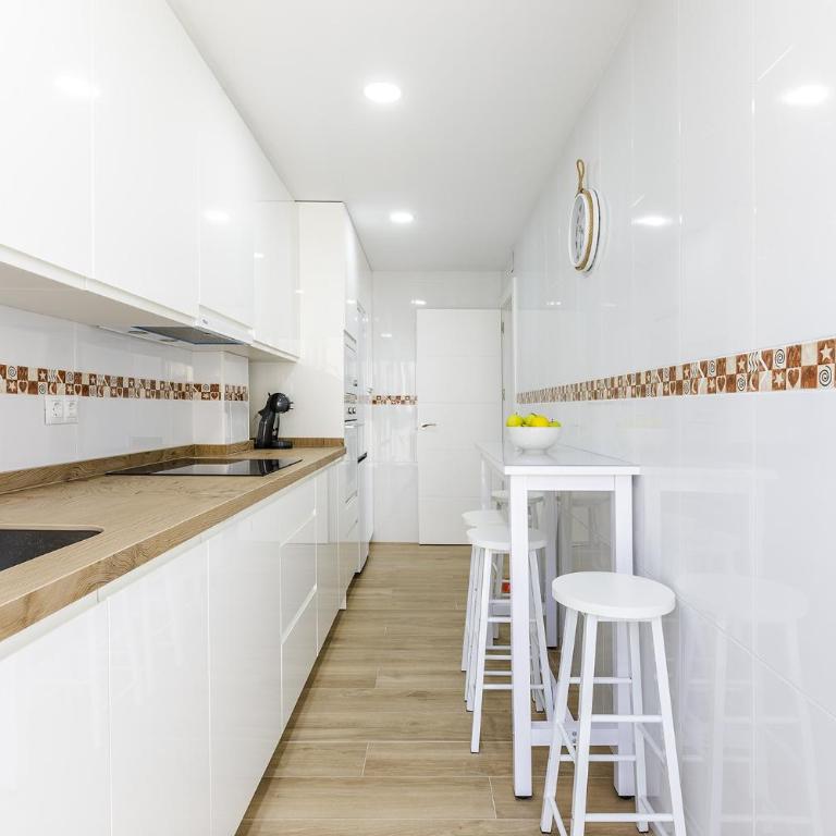 A&N Seafront Sea View Apartment with Terrace Torre del Mar - Apartment with Sea View - 16