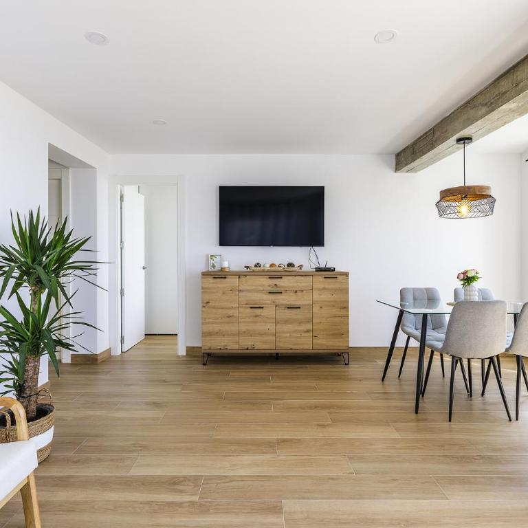 A&N Seafront Sea View Apartment with Terrace Torre del Mar - Apartment with Sea View - 29