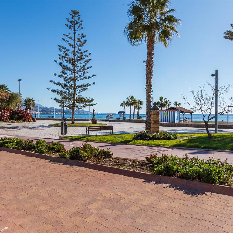 A&N Seafront Sea View Apartment with Terrace Torre del Mar - Apartment with Sea View - 48
