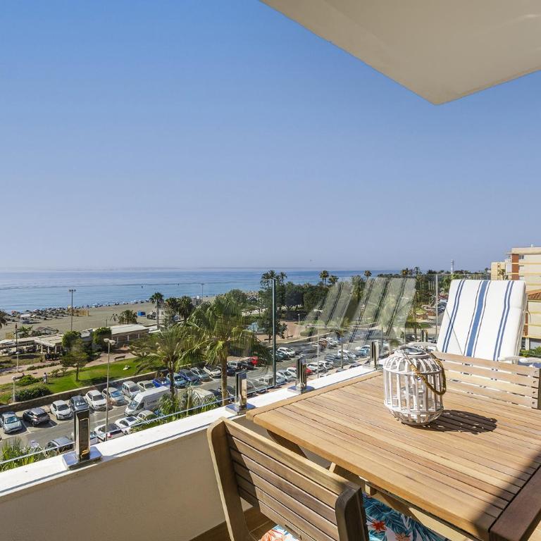 A&N Seafront Sea View Apartment with Terrace Torre del Mar - Apartment with Sea View - 1