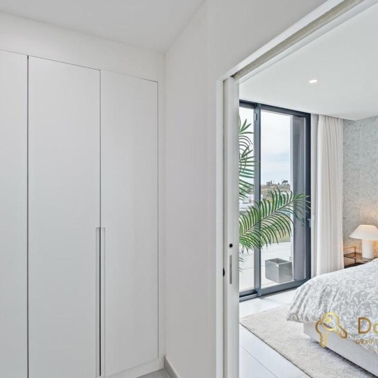 Penthouse with a private pool and sea view in Fuengirola - Apartamento de 3 dormitorios - 30