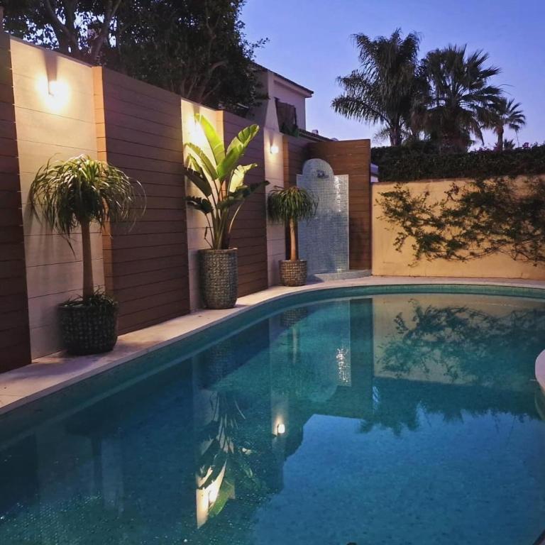 Family friendly villa next to Puerto Banus - Villa - 25