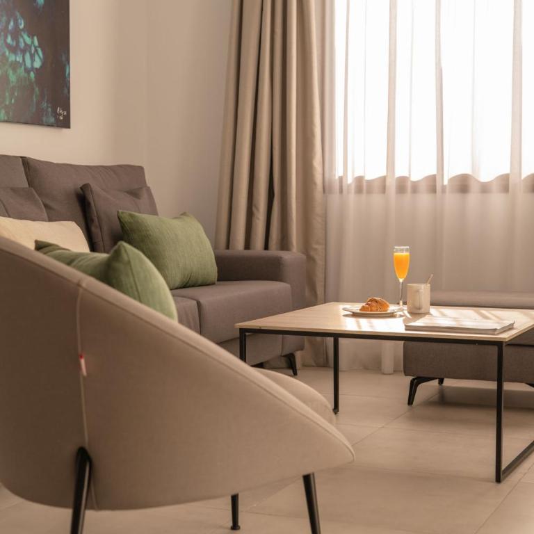 Domus Vulcani Gaumet - Three-Bedroom Villa - 28
