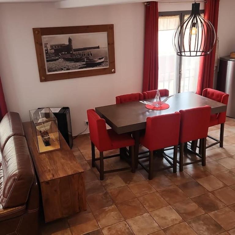 Idéal famille et amis, 2 logements en 1 maison, patio privé, parking, quartier des peintres et plages à pieds - Casa de 3 dormitorios - 12