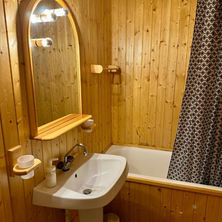 Les Airelles 402 - One-Bedroom Apartment - 3