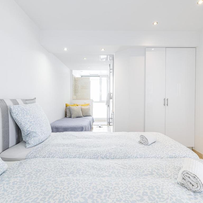 Skyline 2-bedroom flat with Epic Views - Roi Chevalier - Appartement 2 Chambres - 24
