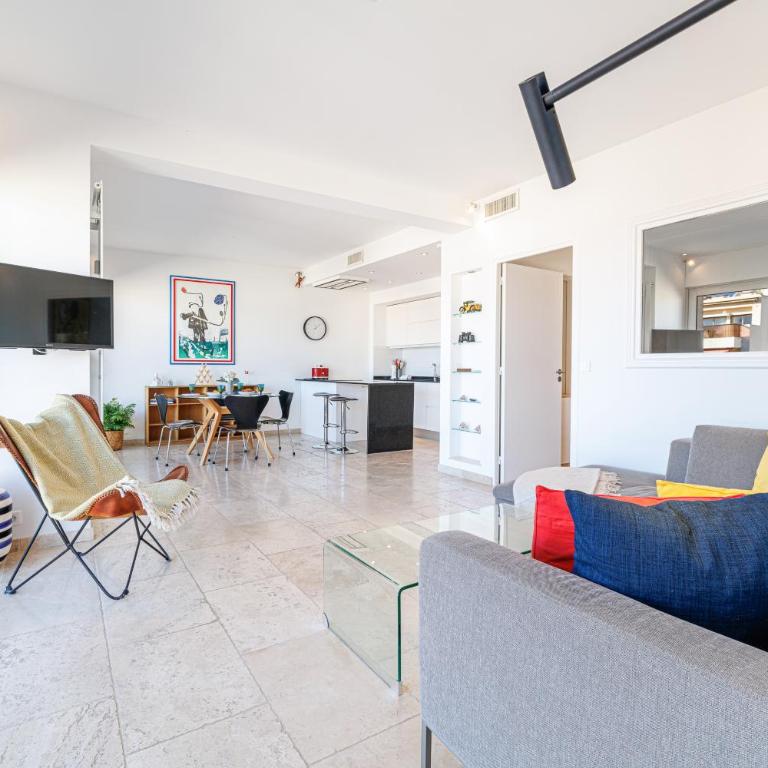 Skyline 2-bedroom flat with Epic Views - Roi Chevalier - Appartement 2 Chambres - 30