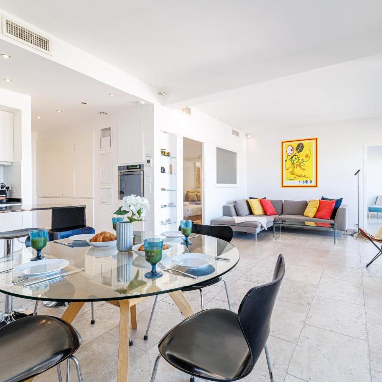 Skyline 2-bedroom flat with Epic Views - Roi Chevalier - Appartement 2 Chambres - 34