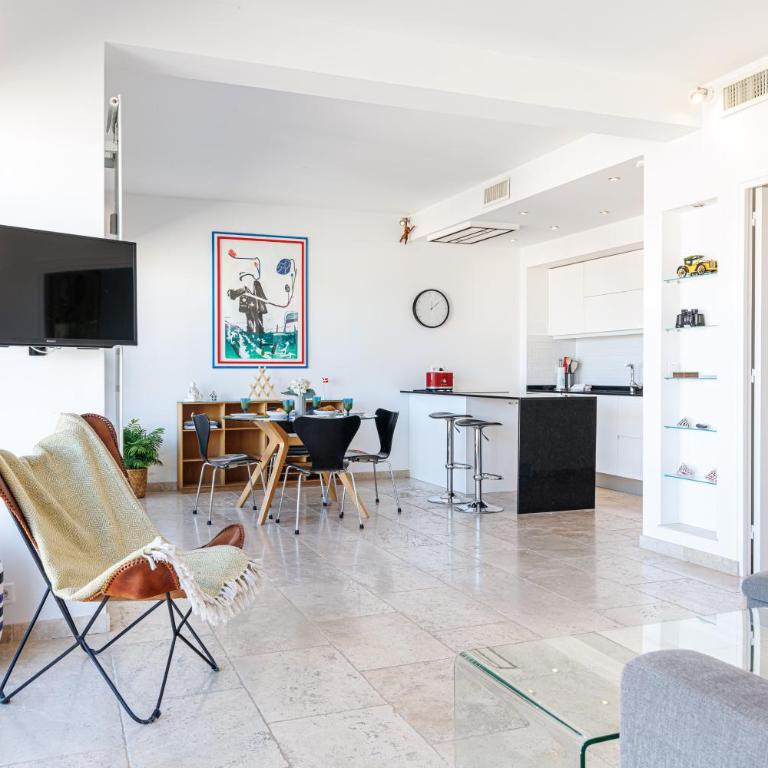 Skyline 2-bedroom flat with Epic Views - Roi Chevalier - Appartement 2 Chambres - 36