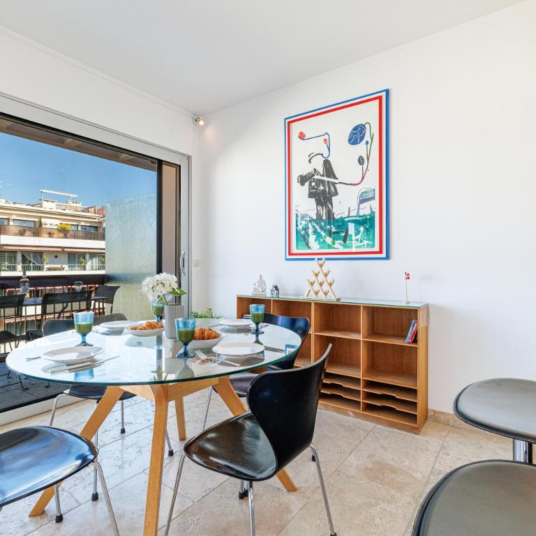 Skyline 2-bedroom flat with Epic Views - Roi Chevalier - Appartement 2 Chambres - 40