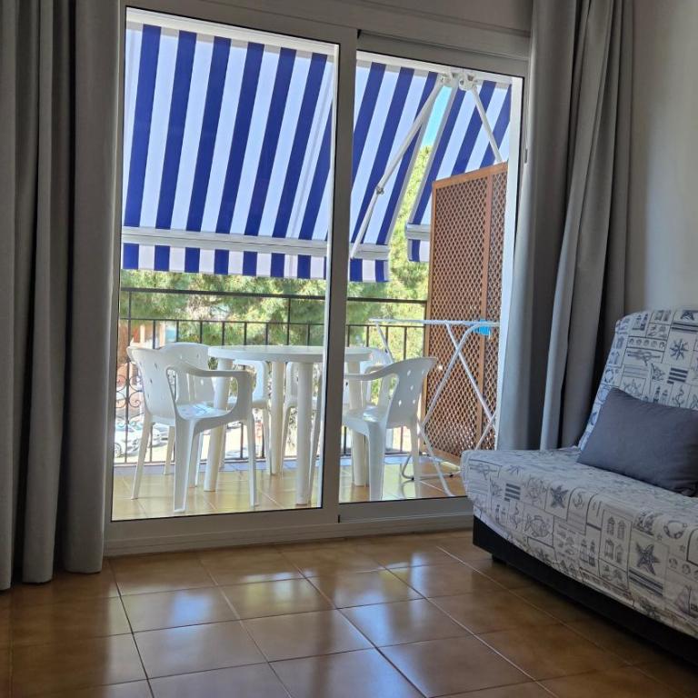 Apartaments Les Roques - Apartamento de 1 dormitorio con vistas al jardín - 4