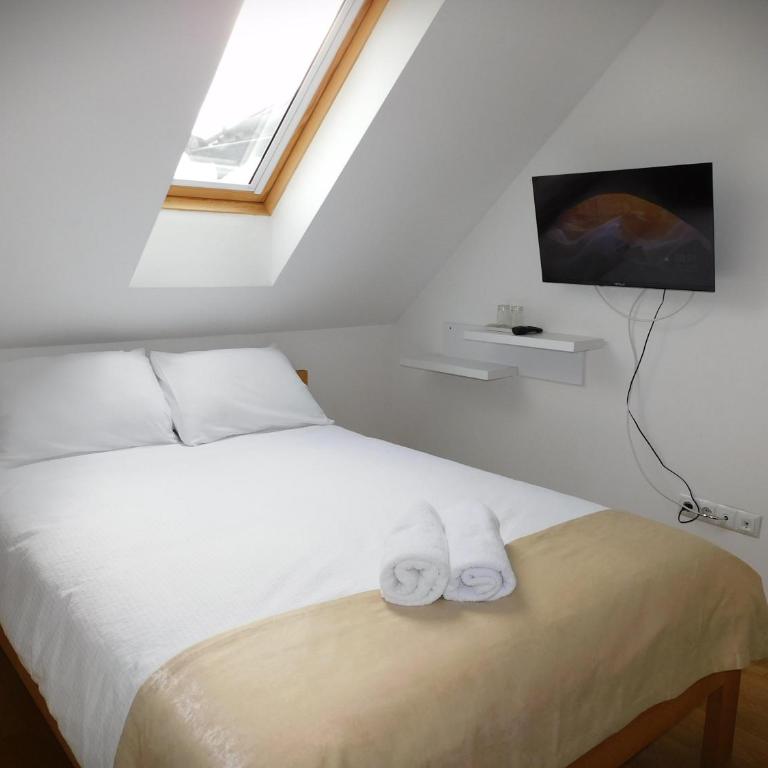 Gaia Aparthotel near Airport - Dvokrevetna Soba sa Bračnim Krevetom/Zasebnim Krevetima - 1