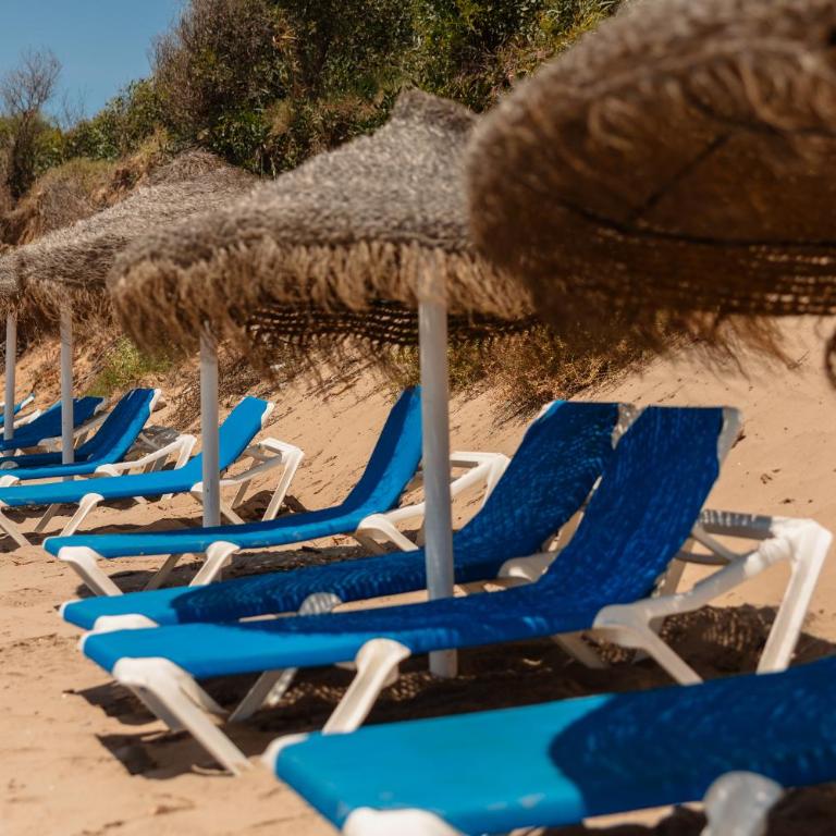 2 storey townhouse with large terrace garden, BBQ and close to the beach, in Elviria, Marbella - Apartamento de 2 dormitorios - 58