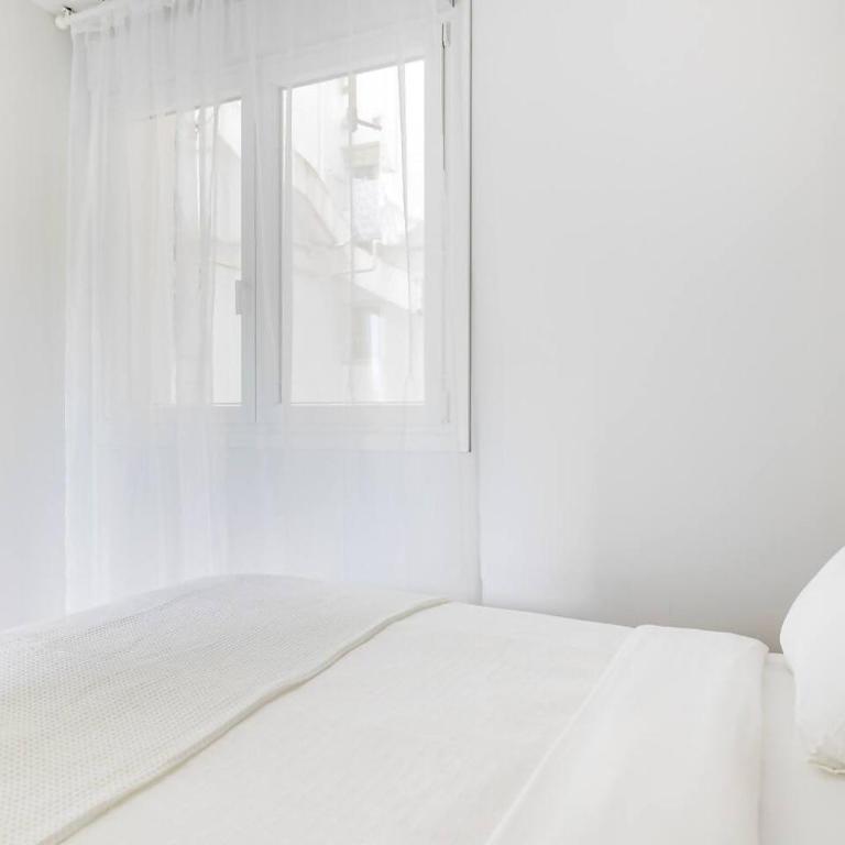 Apartamento 6 - Luminoso en Castellana - 4 Torres - Two-Bedroom Apartment - 10